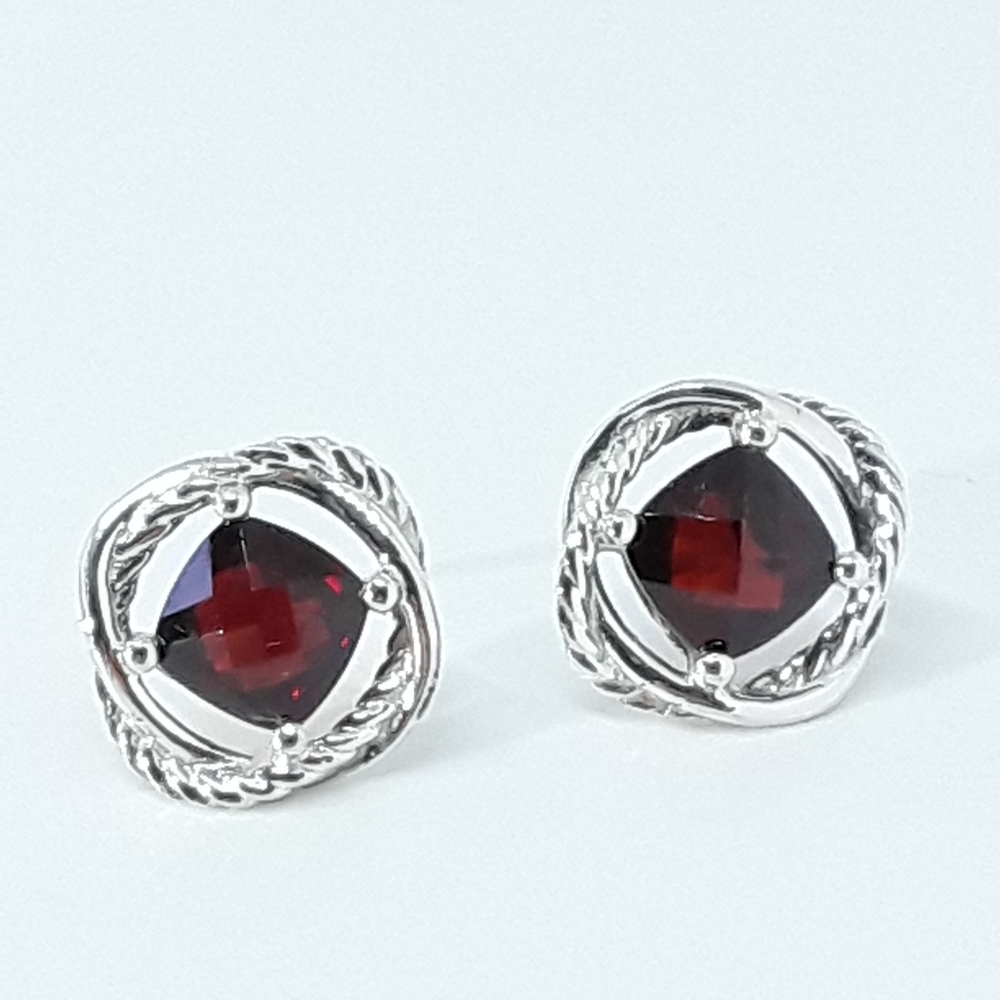DAVID YURMAN GARNET INFINITY EARRINGS